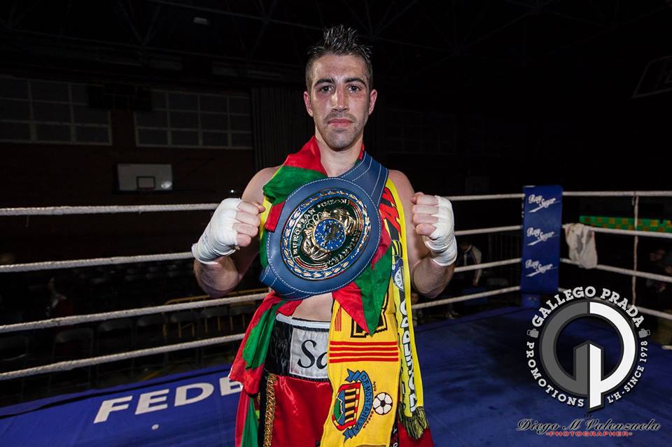 SANDOR CAMPEÓN EU SUPERLIGERO